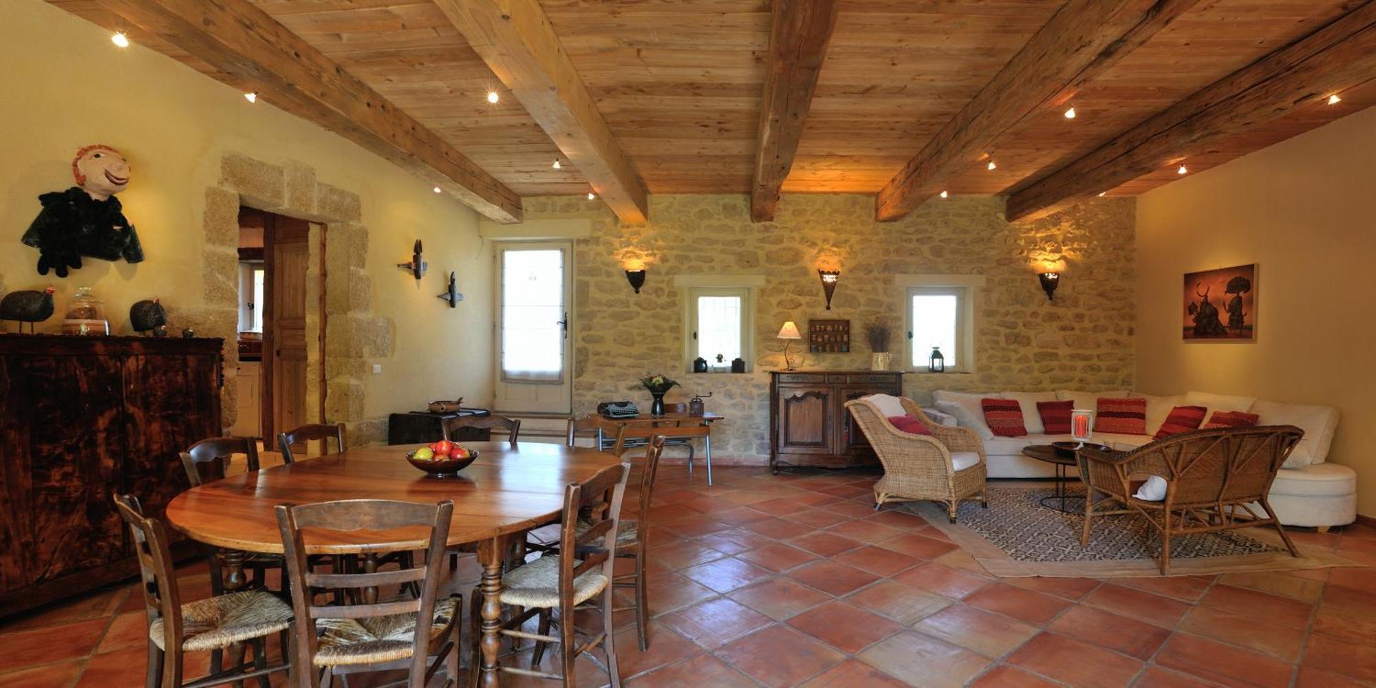 Chambres D'Hotes Domaine Des Machottes Grans Екстериор снимка